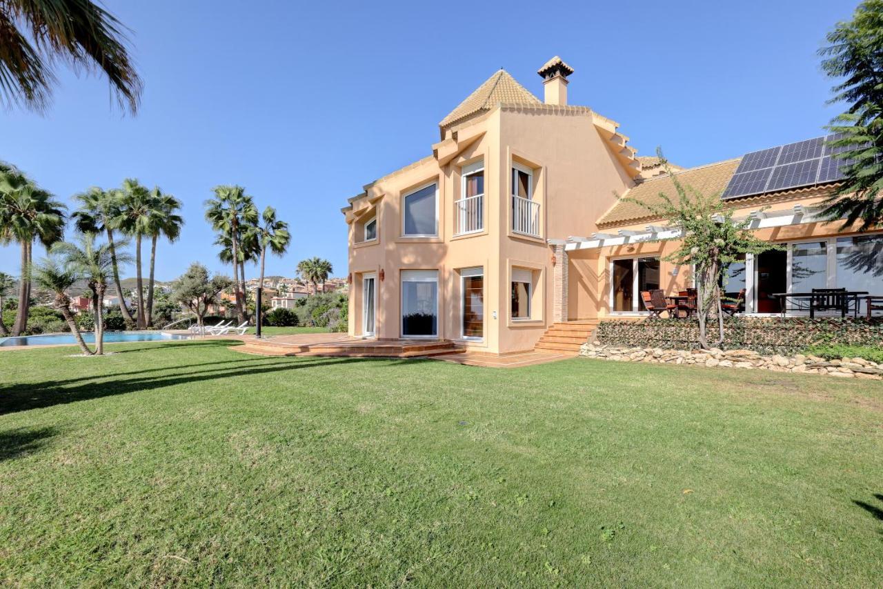 Villa Alcaidesa Vistas Al Mar San Roque  Exterior photo
